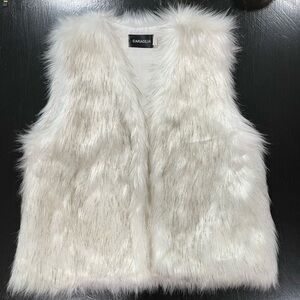 Caracilia Women's Faux Fur Vest - White